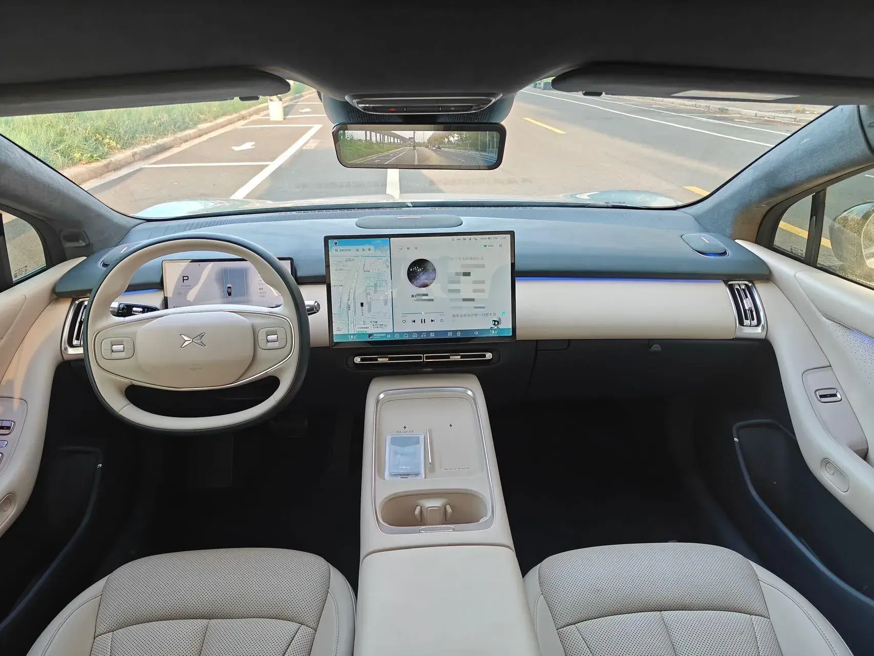 2024 XPENG P7+ thumbnail 4