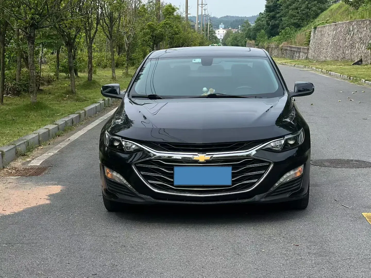 2021 CHEVROLET MALIBU thumbnail 2