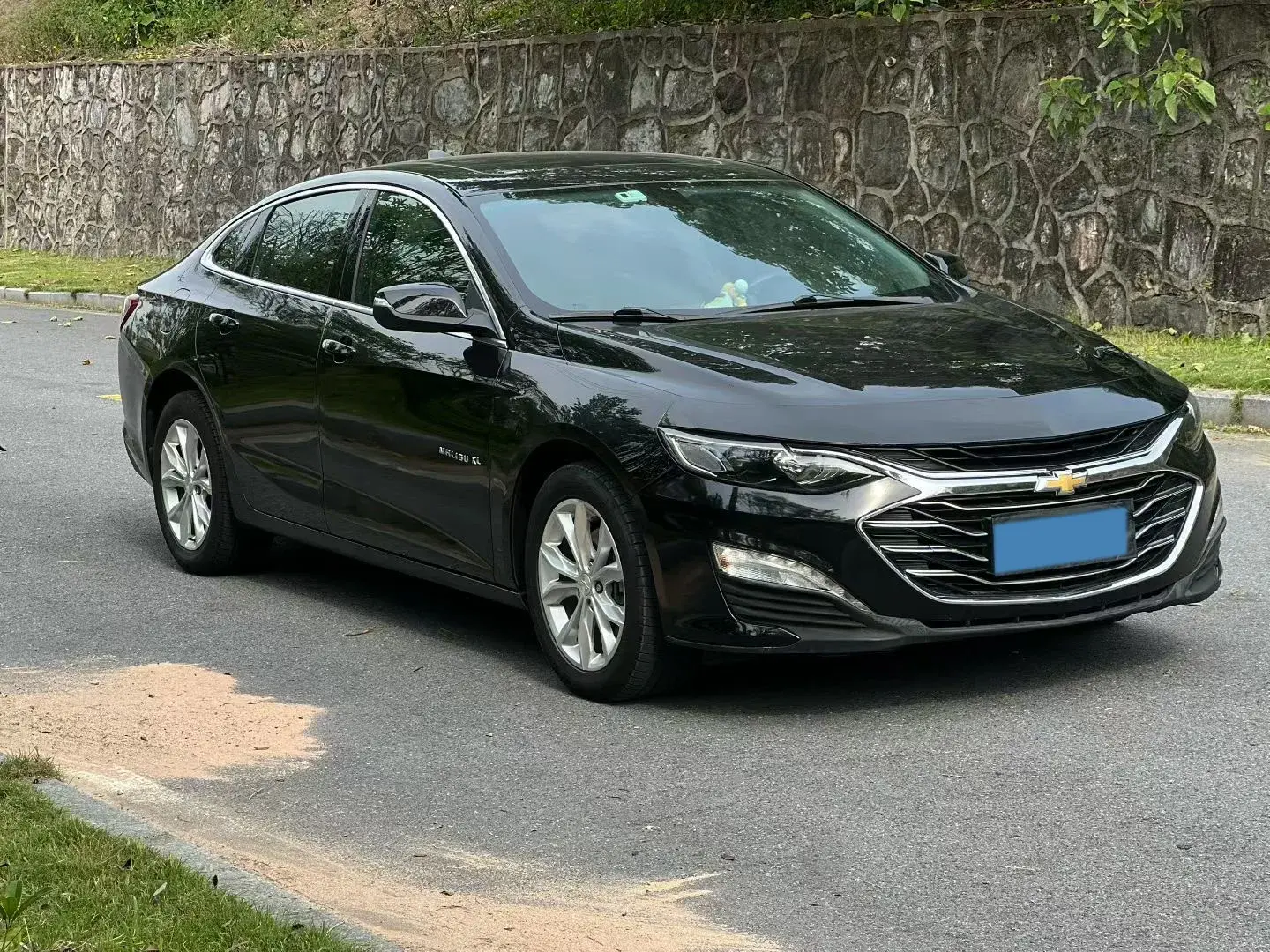 2021 CHEVROLET MALIBU thumbnail 3