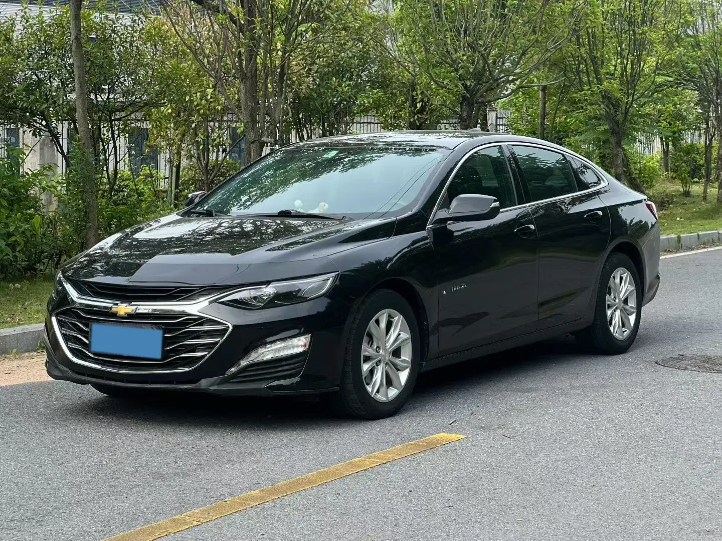 2021 CHEVROLET MALIBU view 1