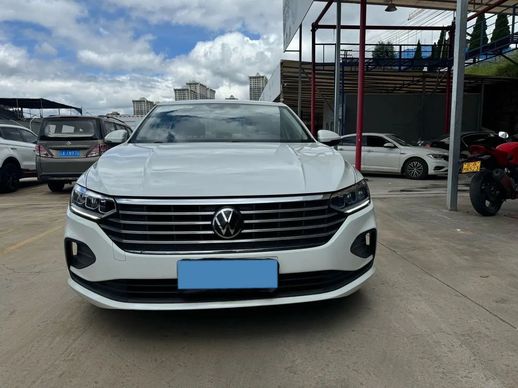 2023 VOLKSWAGEN LAVIDA thumbnail 2