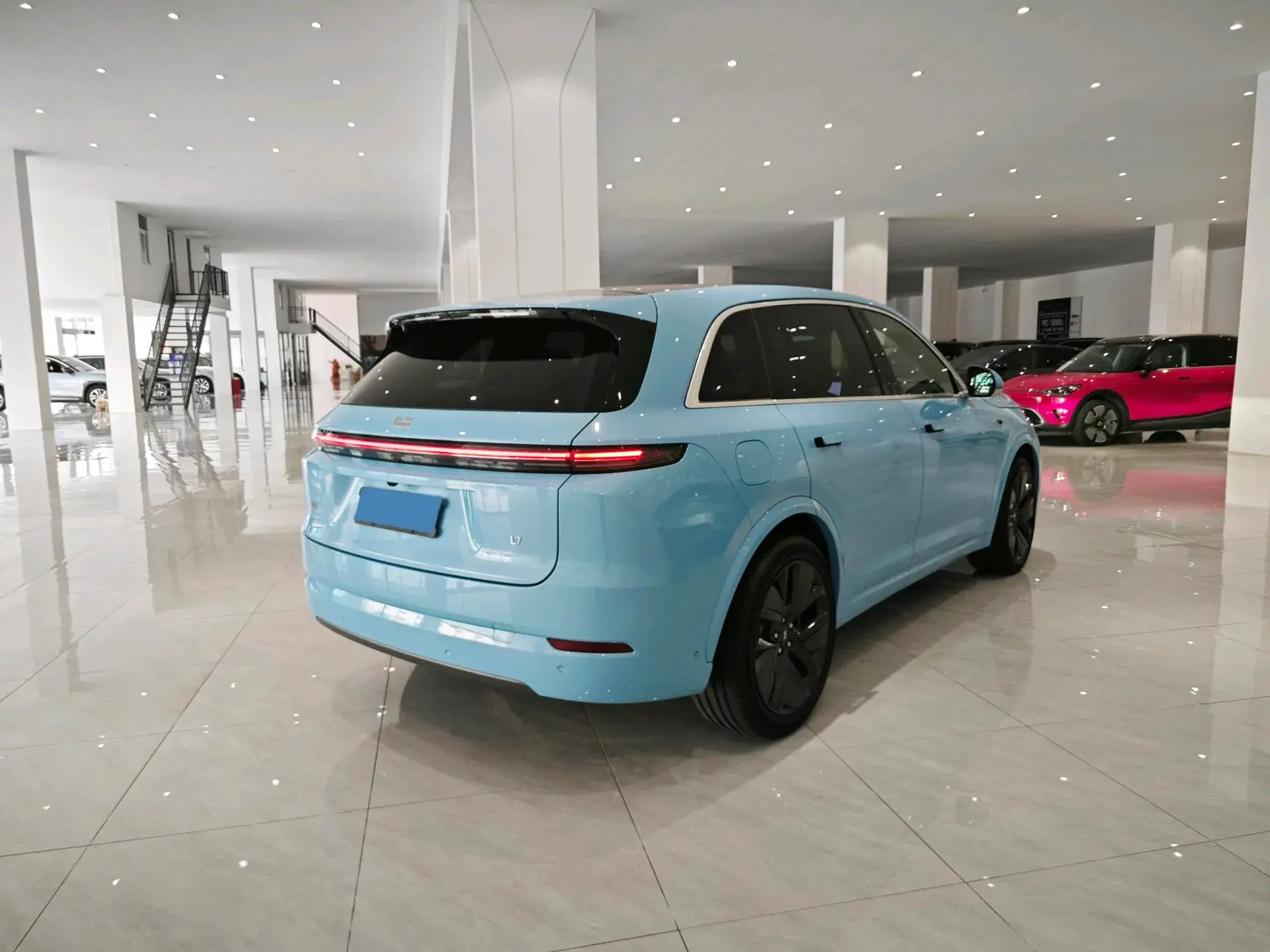 2024 LI L7 thumbnail 2