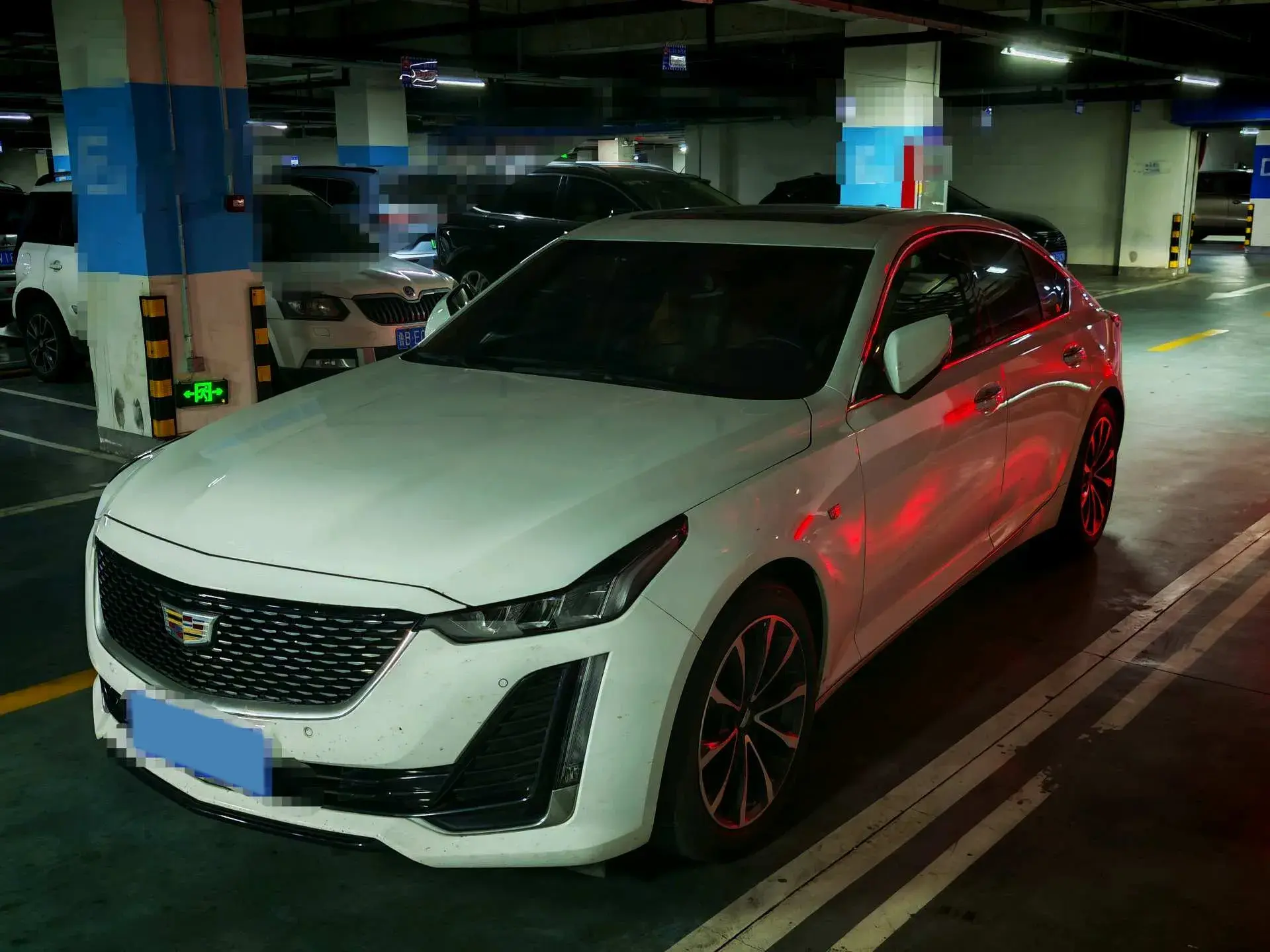 2022 CADILLAC CT5 view 1