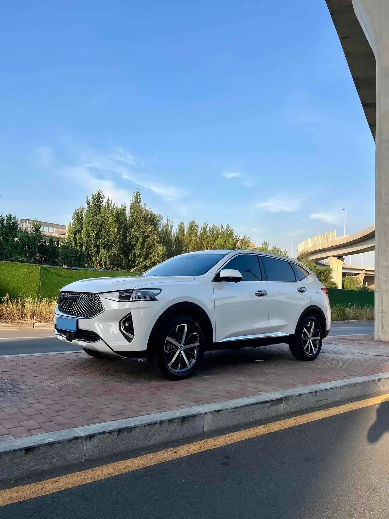 2021 HAVAL F7 view 1