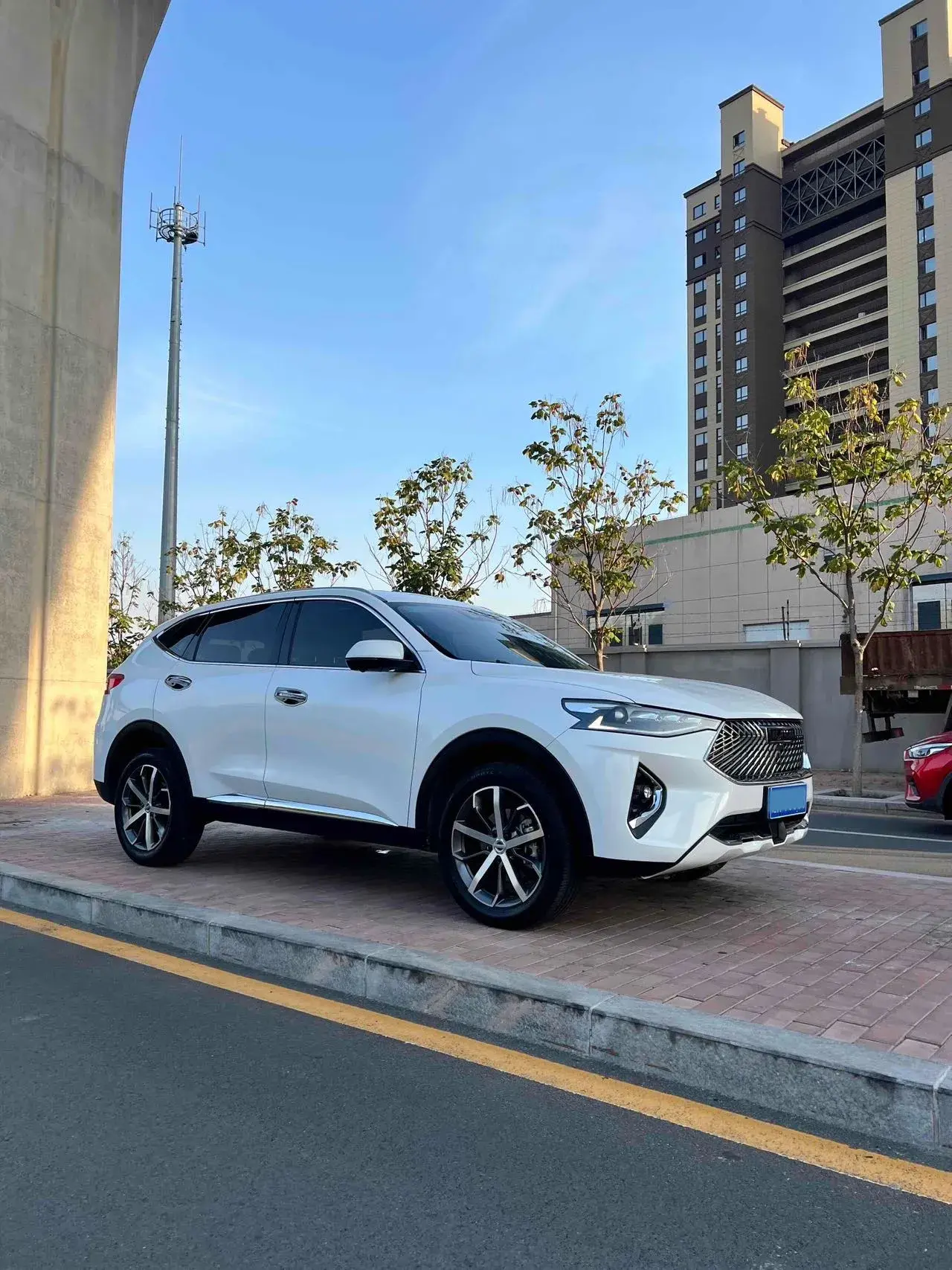 2021 HAVAL F7 thumbnail 3