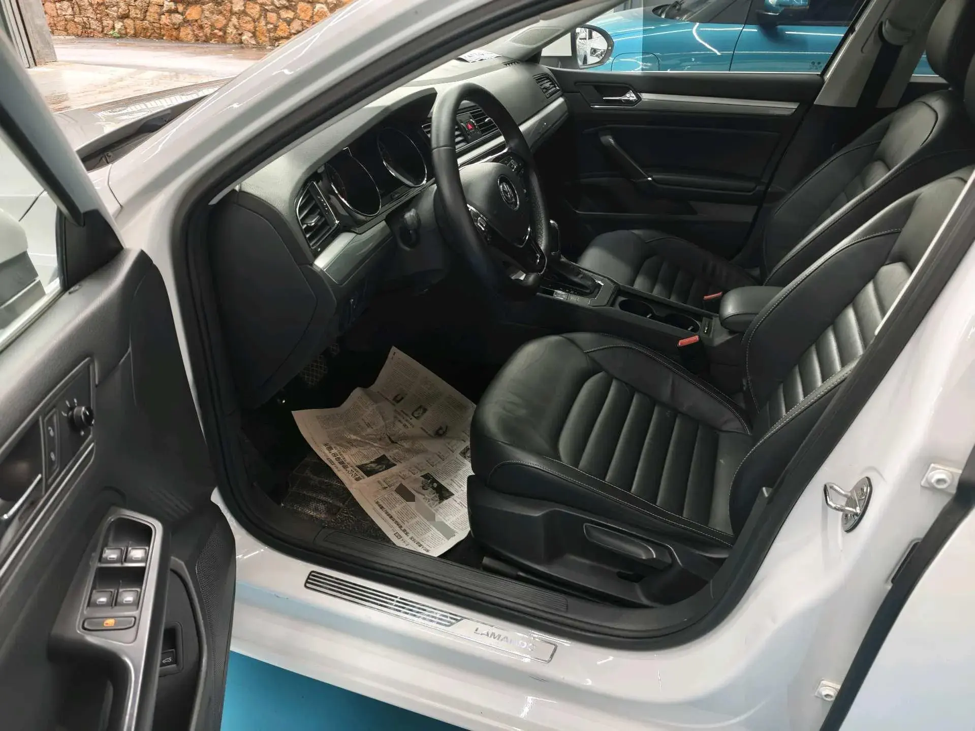 2018 VOLKSWAGEN LAMANDO thumbnail 4