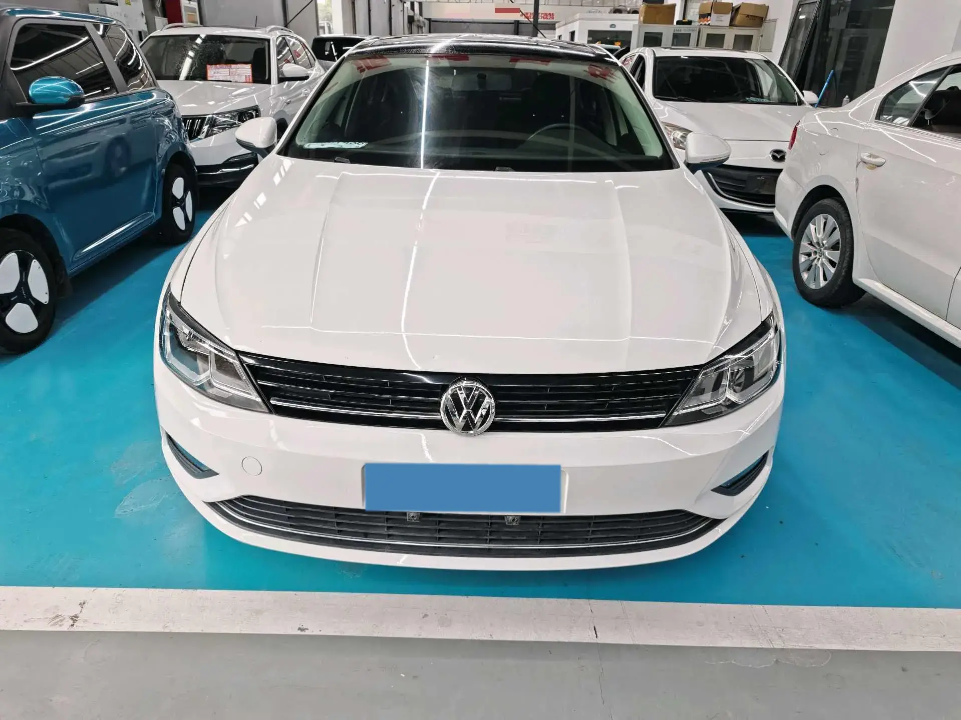 2018 VOLKSWAGEN LAMANDO thumbnail 2