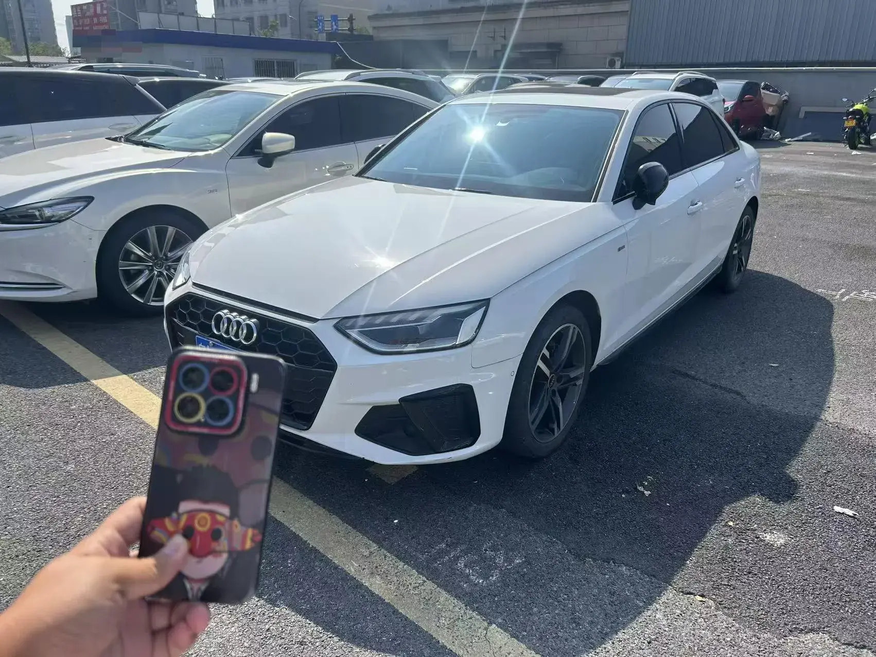 2022 AUDI A4L view 1