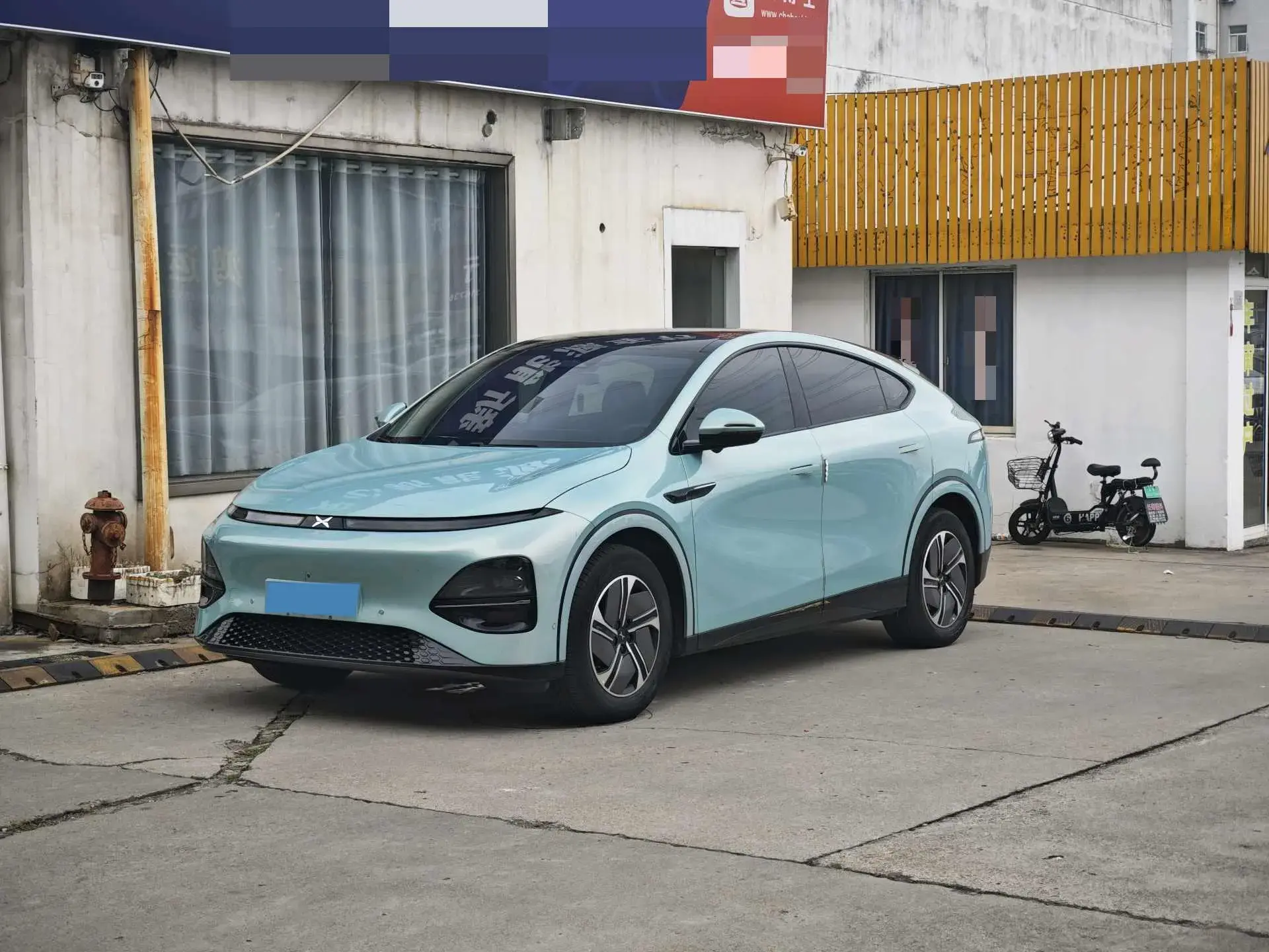 2023 XPENG G6 view 1