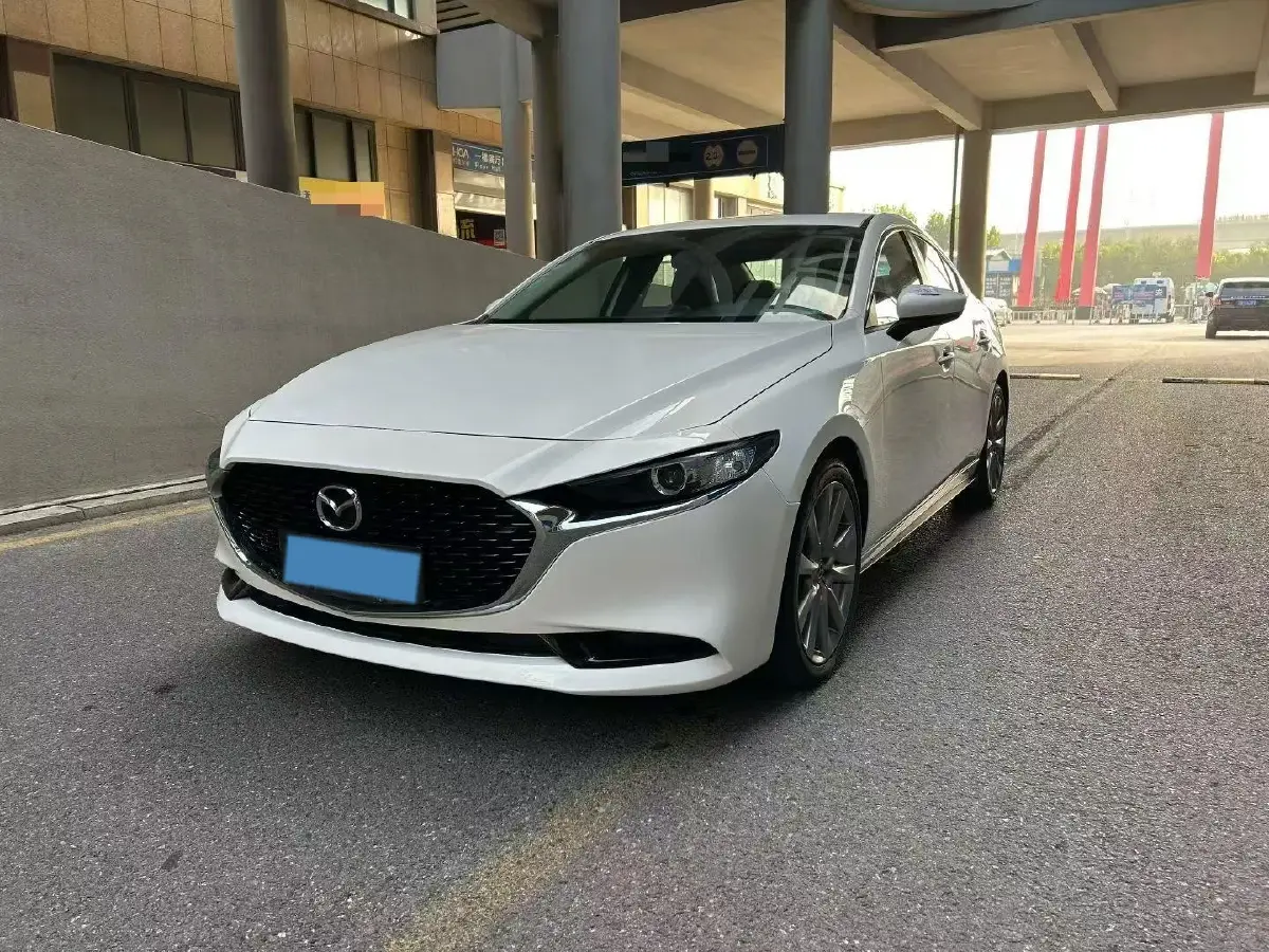 2020 Mazda 3 Axela 2.0L 158HP L4 6AT