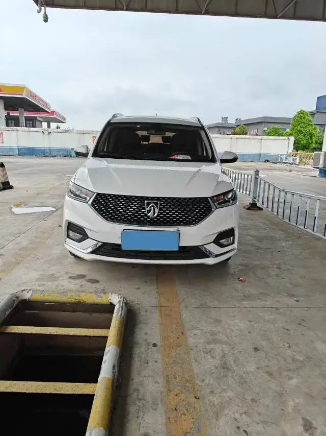 2019 BAOJUN 360 thumbnail 2