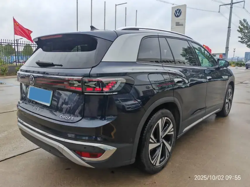 2022 VOLKSWAGEN ID.6 thumbnail 3