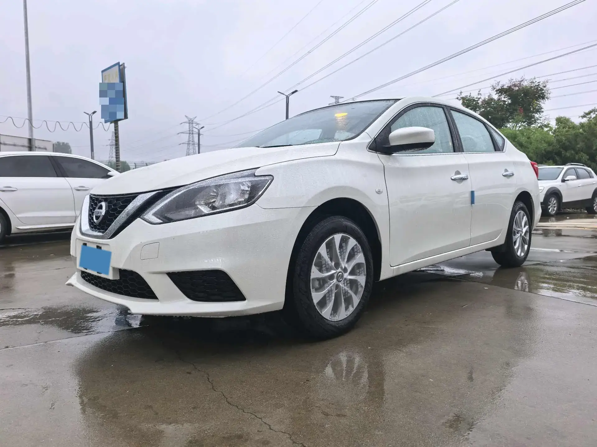 2024 NISSAN SYLPHY view 1