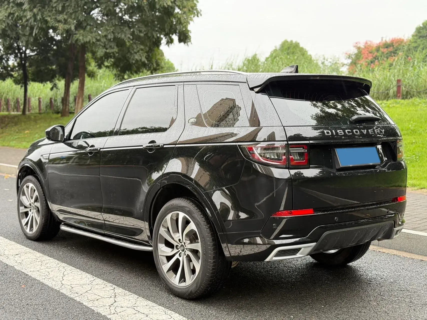 2022 LAND ROVER thumbnail 3