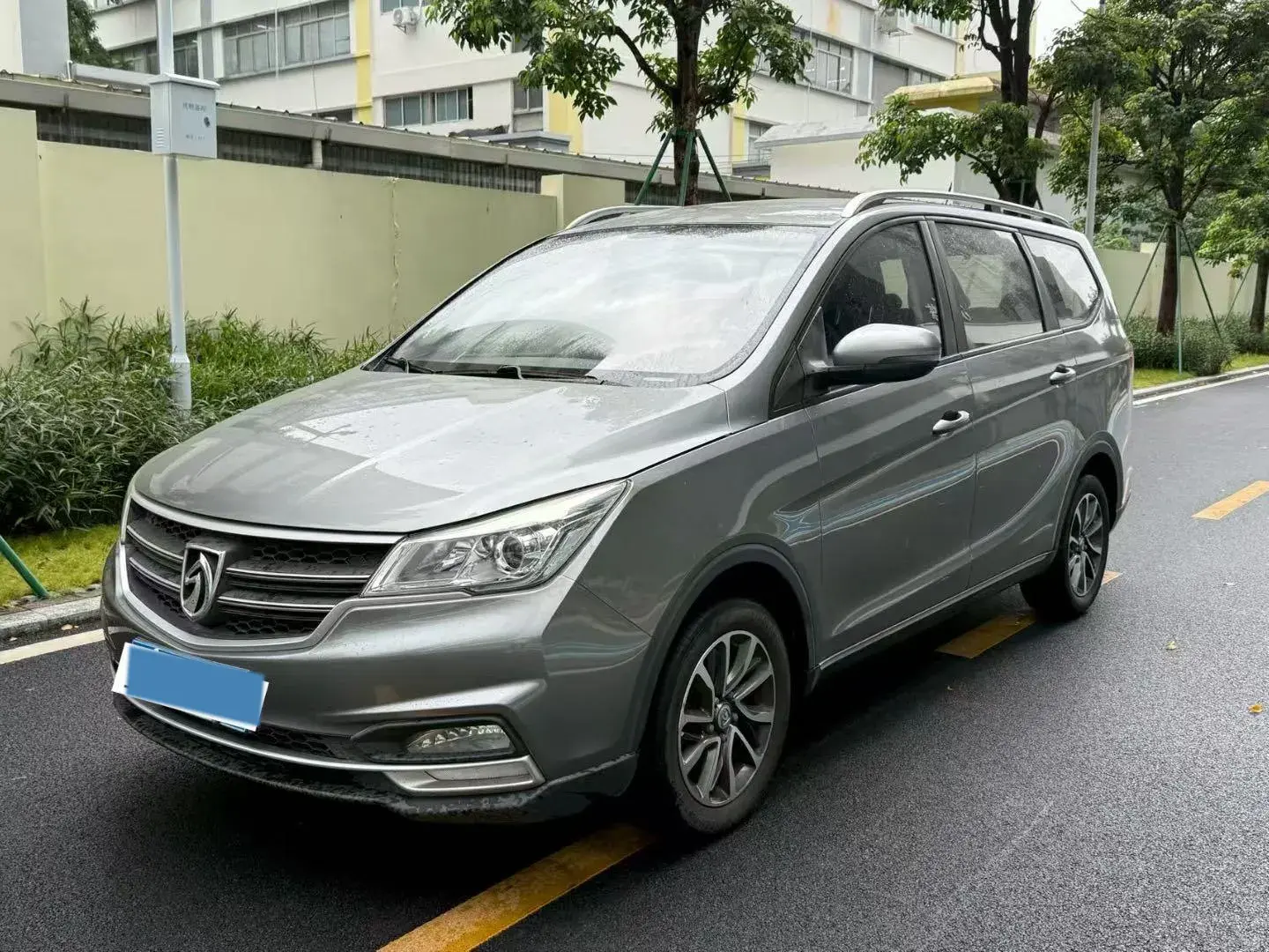 2019 BAOJUN 730 view 1
