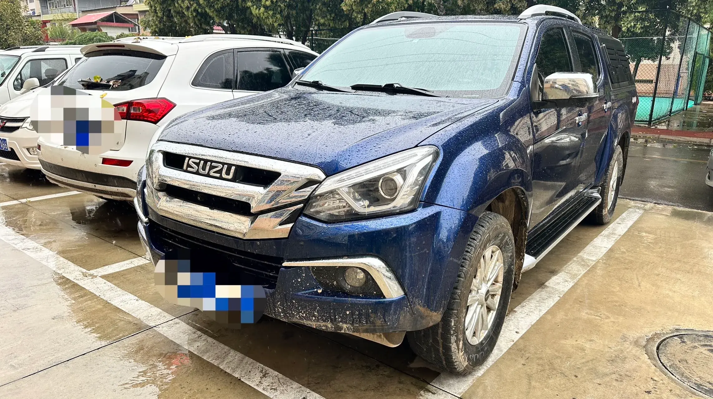 2020 ISUZU D-MAX view 1