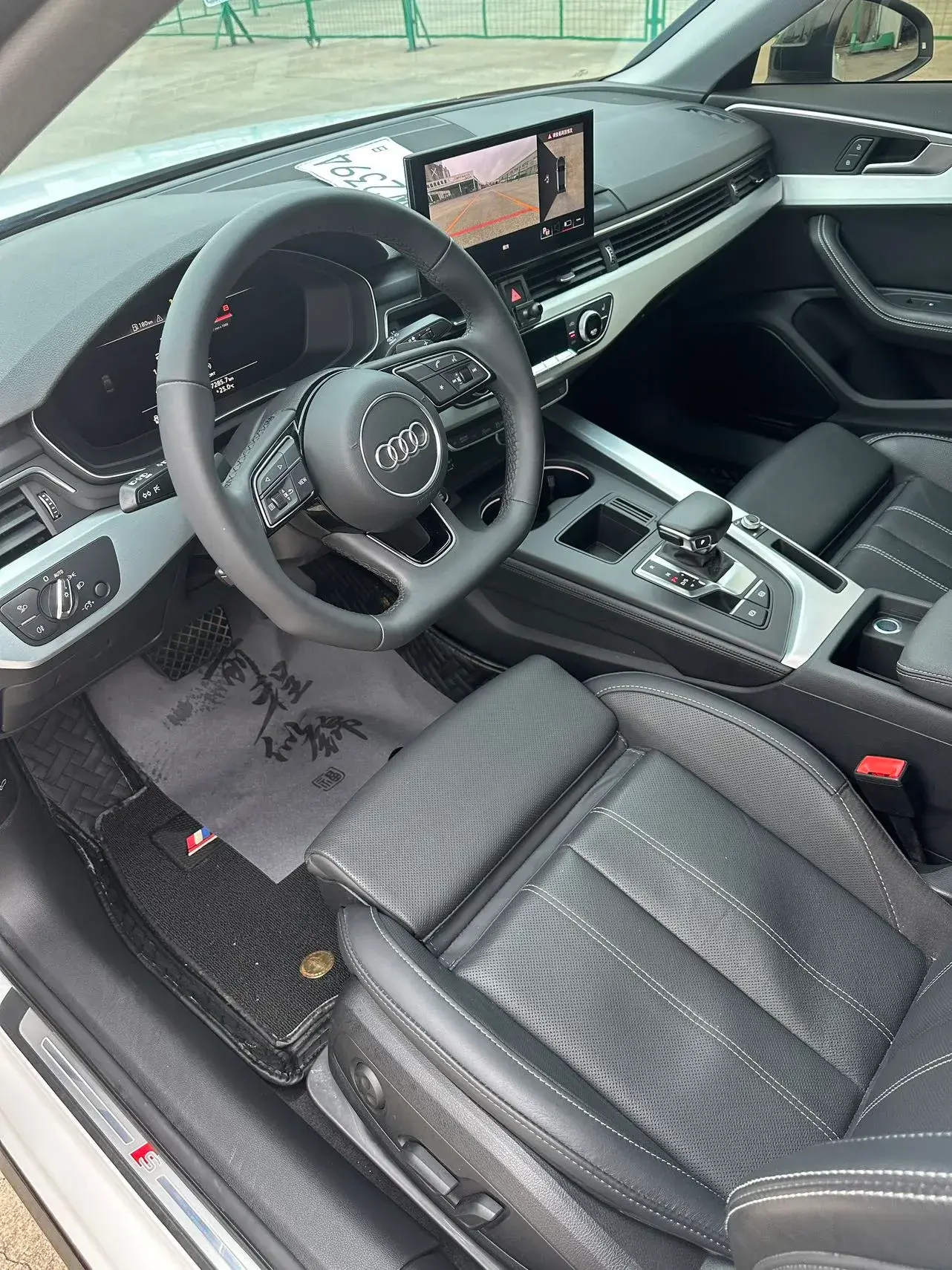 2023 AUDI A4L thumbnail 4