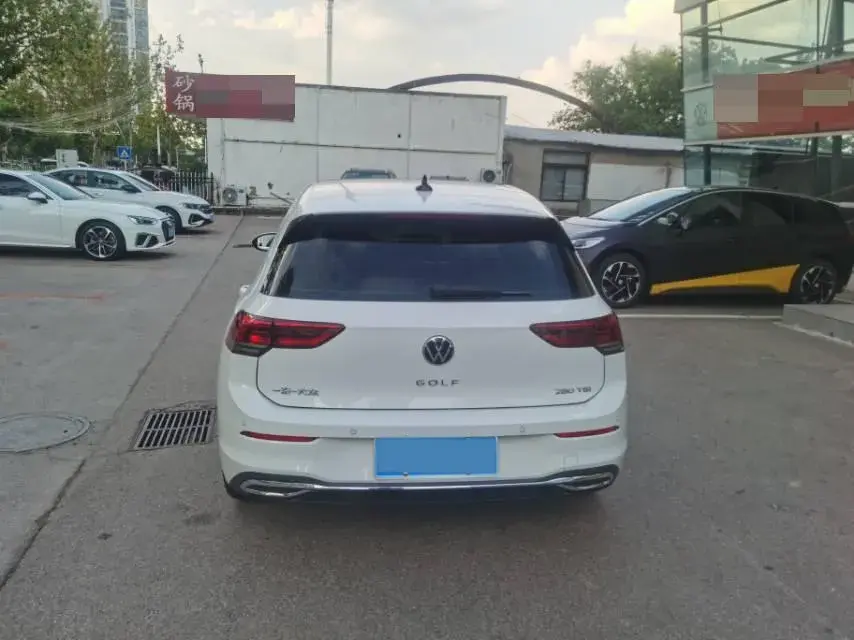 2024 VOLKSWAGEN GOLF thumbnail 4