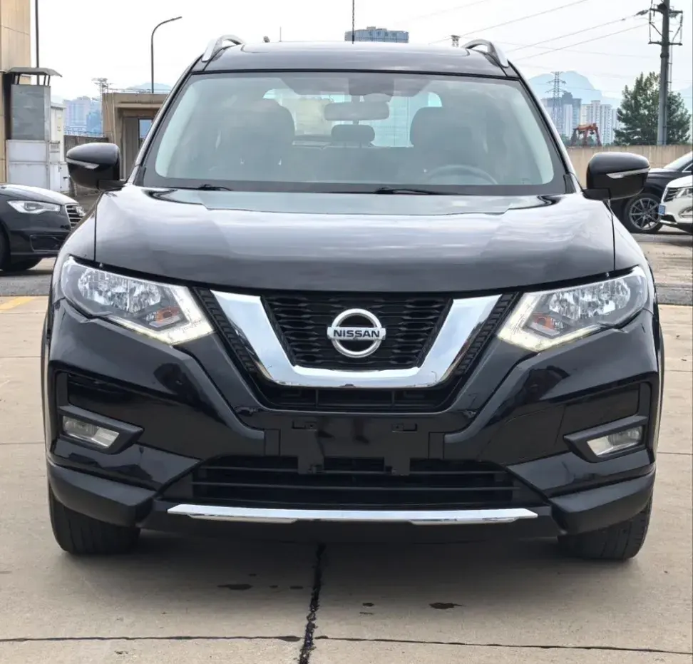2021 NISSAN X-TRAIL thumbnail 2