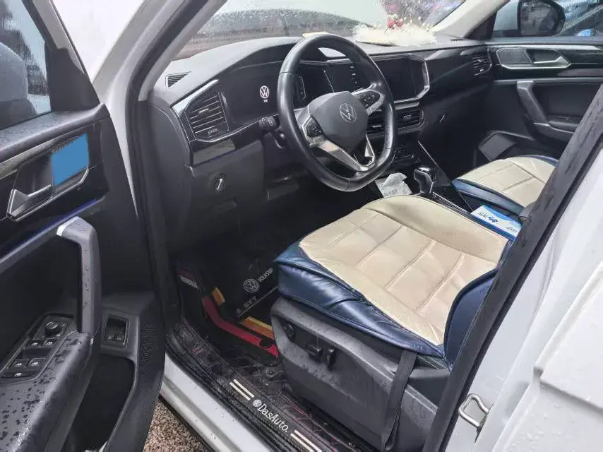 2022 VOLKSWAGEN TAYRON thumbnail 3