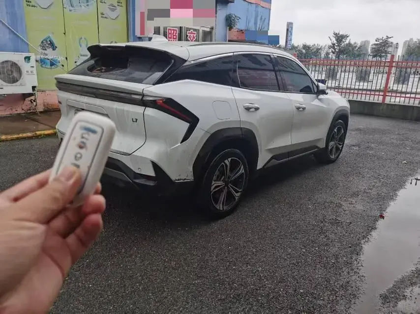 2024 GEELY GALAXY thumbnail 3