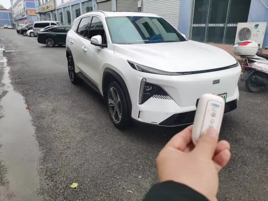 2024 GEELY GALAXY thumbnail 2