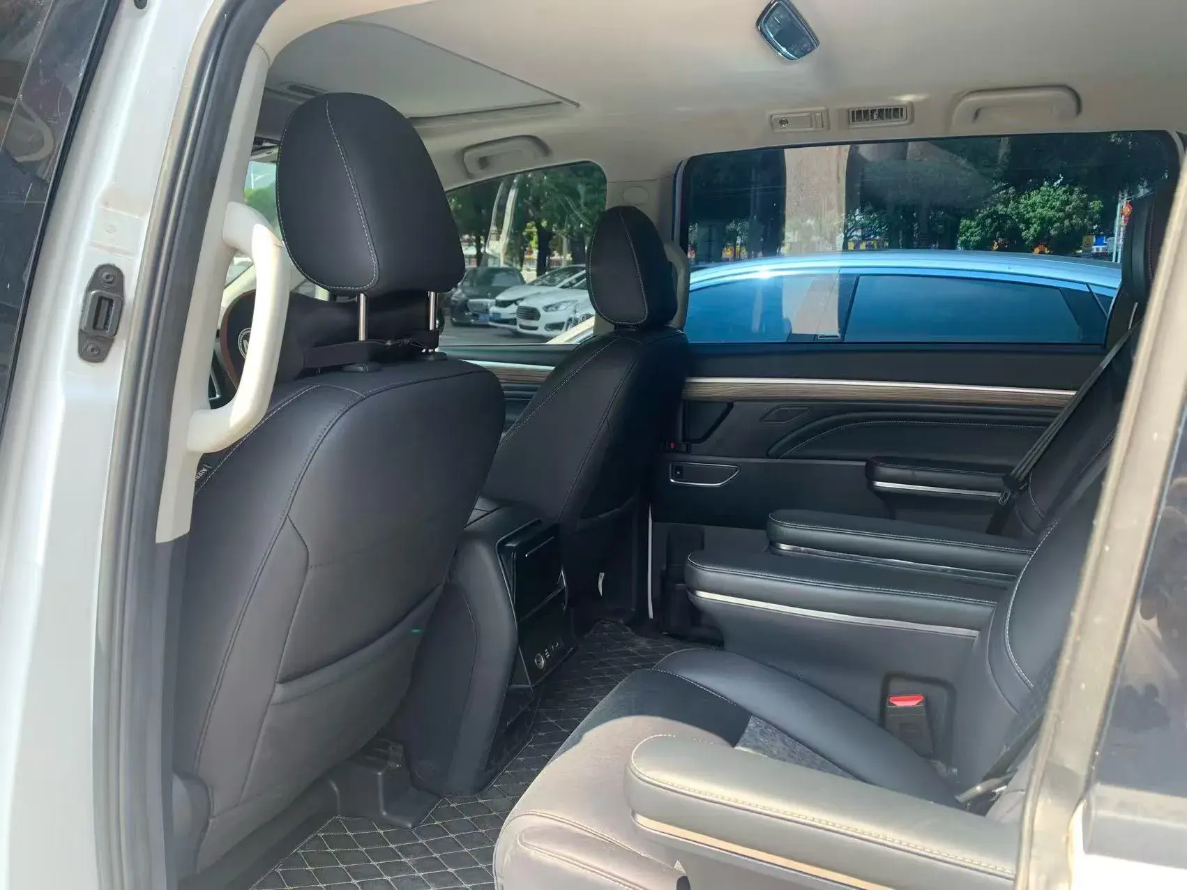 2023 GAC TRUMPCHI thumbnail 3