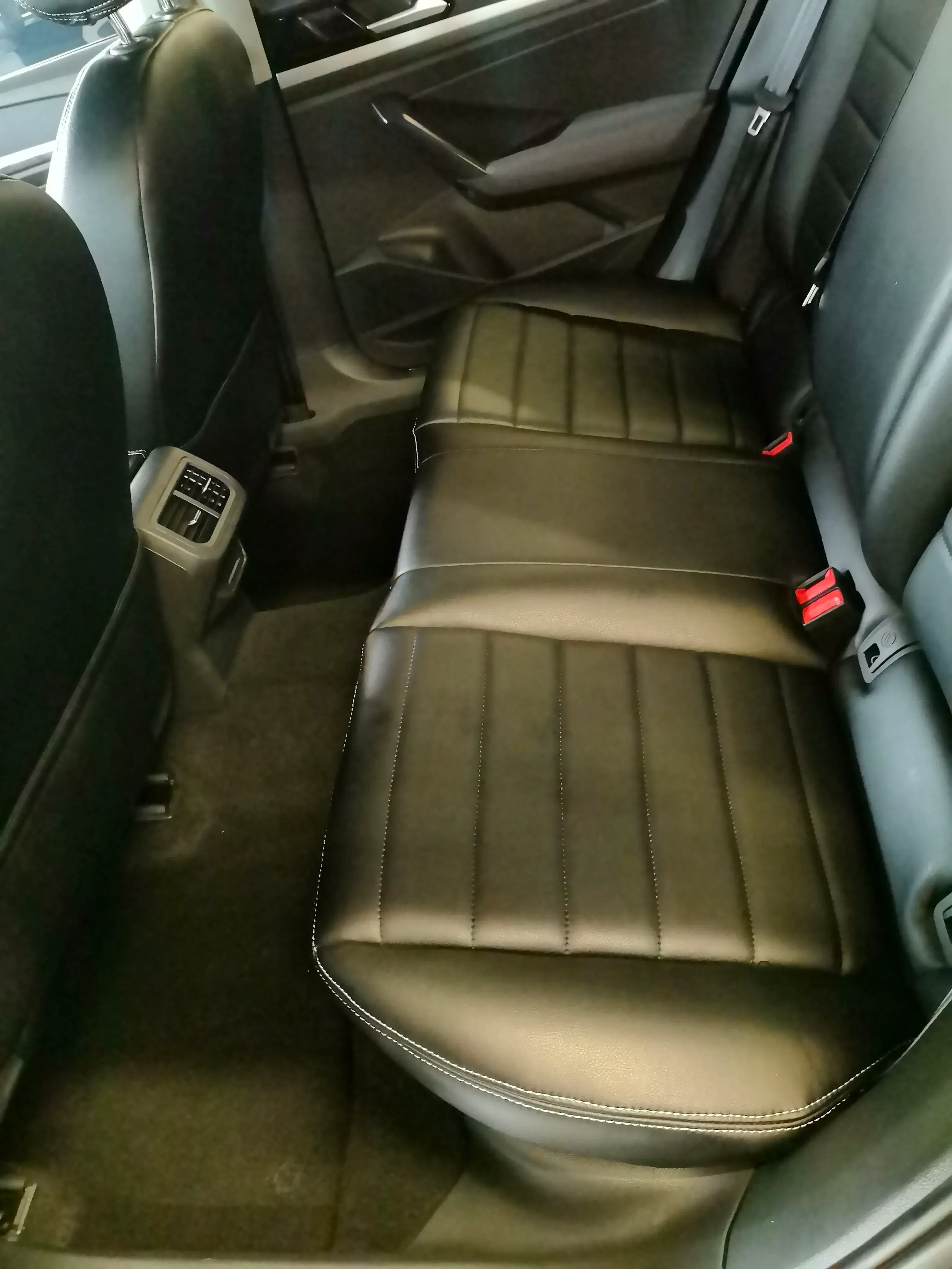 2023 VOLKSWAGEN LAVIDA thumbnail 4