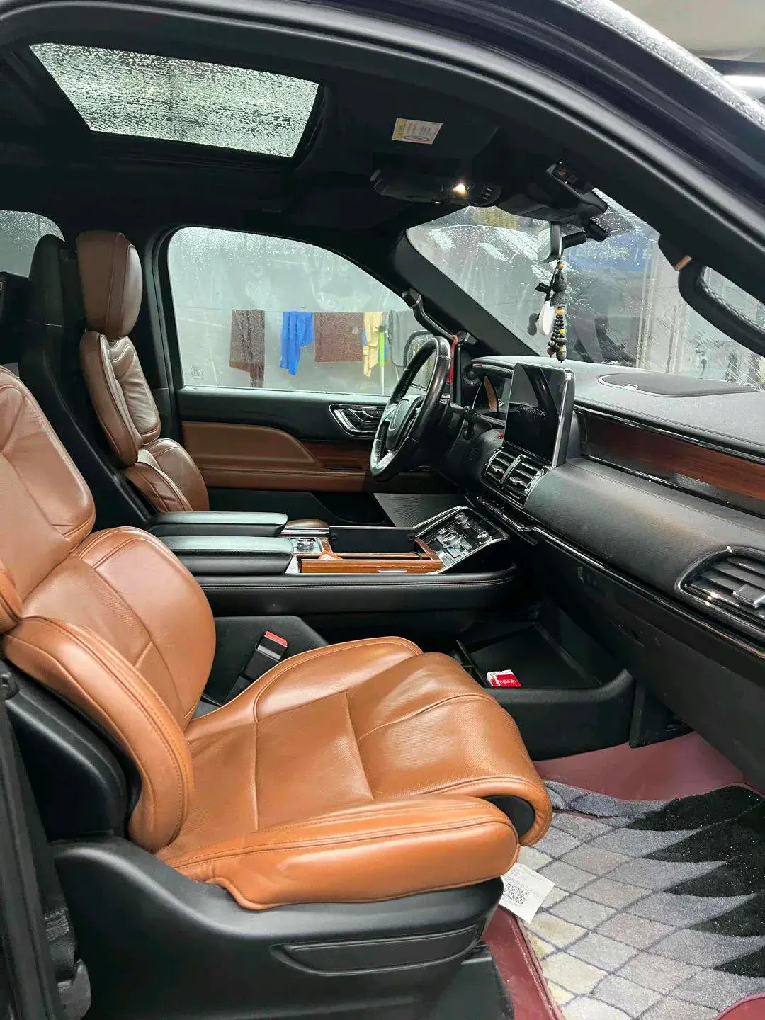 2019 LINCOLN NAVIGATOR thumbnail 3