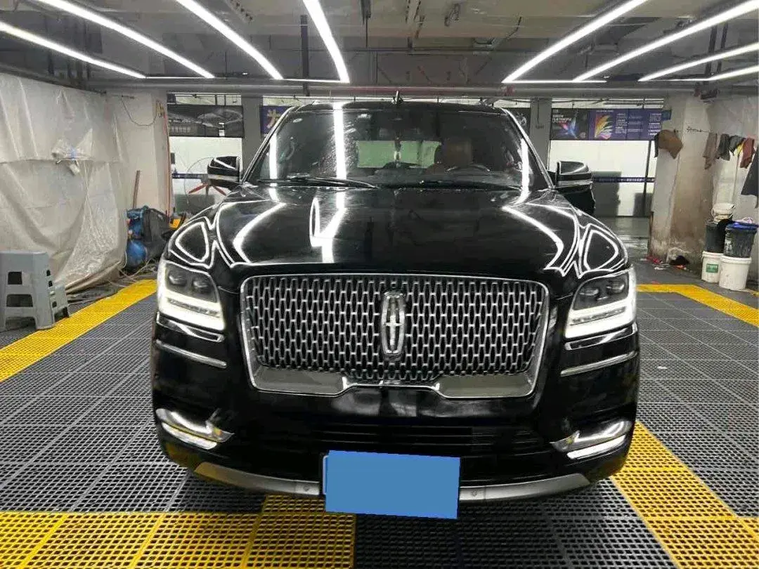 2019 LINCOLN NAVIGATOR thumbnail 2
