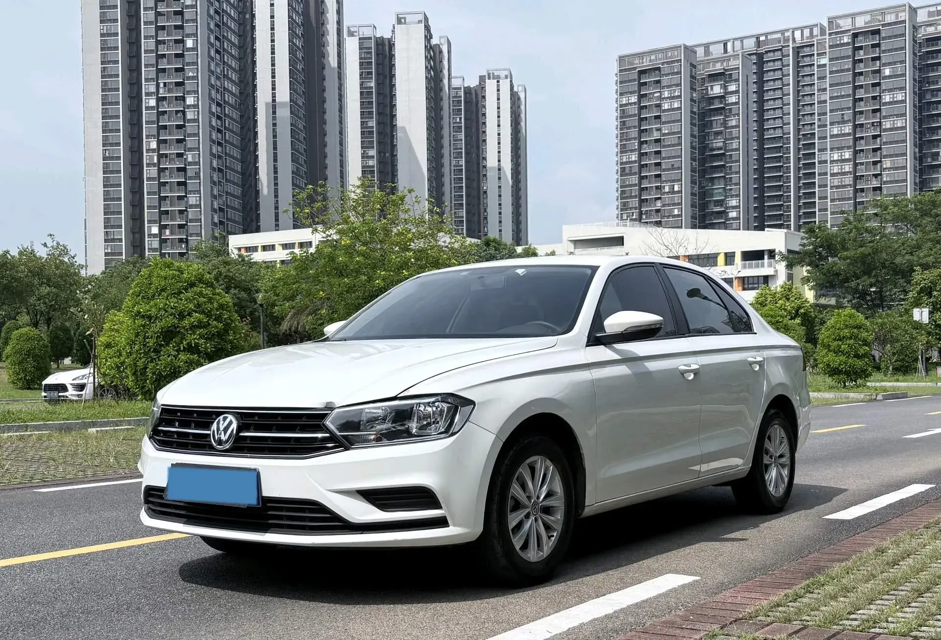 2018 VOLKSWAGEN BORA view 1