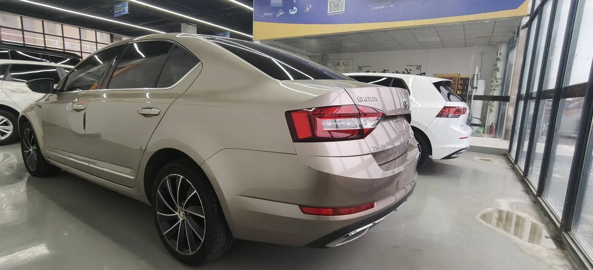 2018 SKODA OCTAVIA thumbnail 4