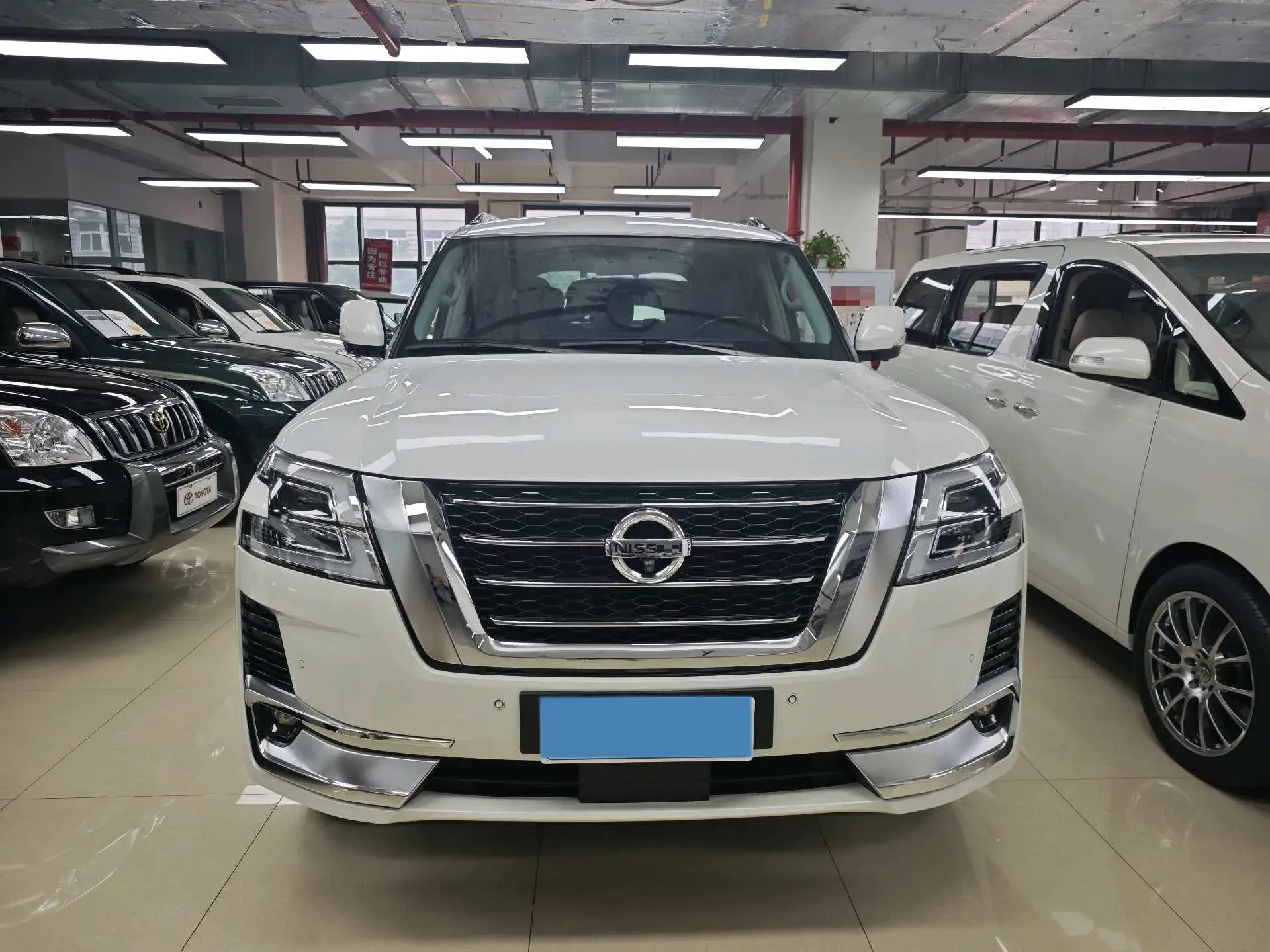 2020 NISSAN TERRA thumbnail 2