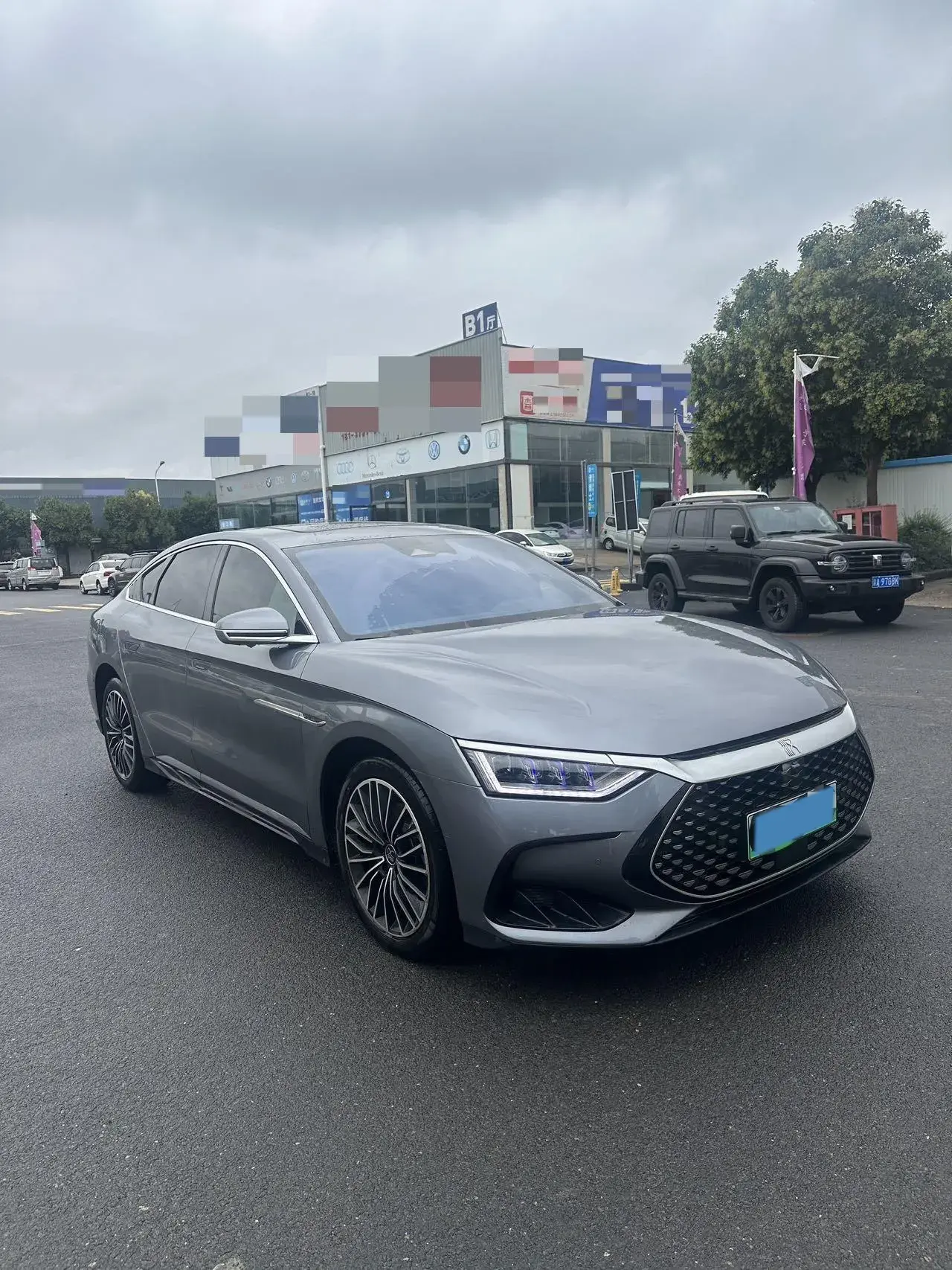 2023 BYD HAN thumbnail 2