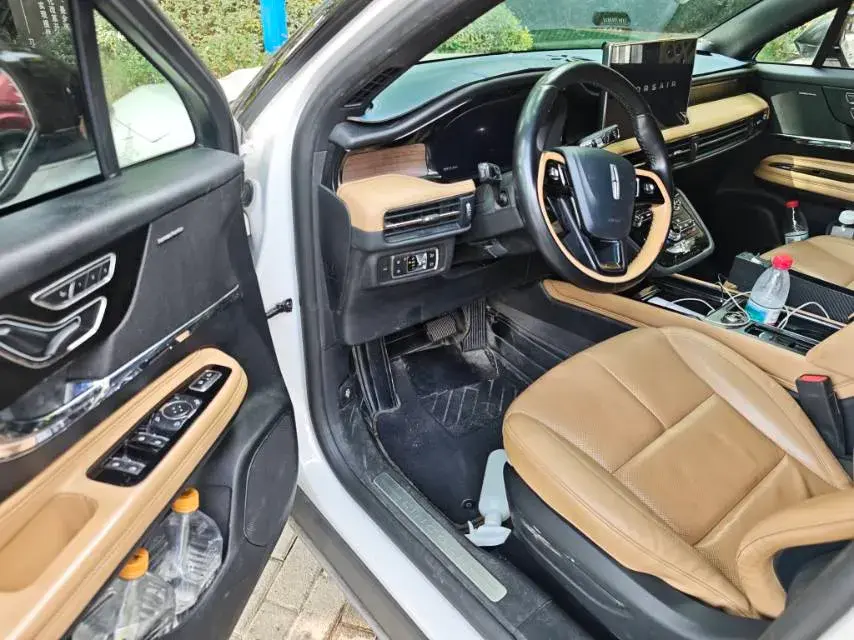 2021 LINCOLN CORSAIR thumbnail 3