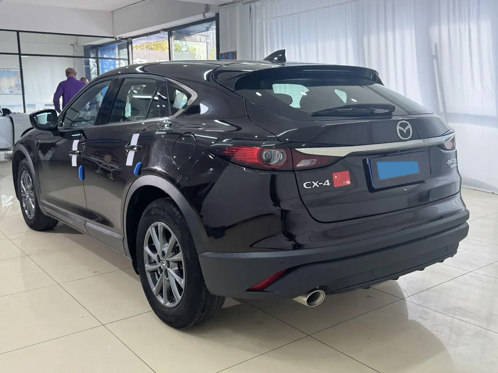 2021 MAZDA CX-4 thumbnail 4
