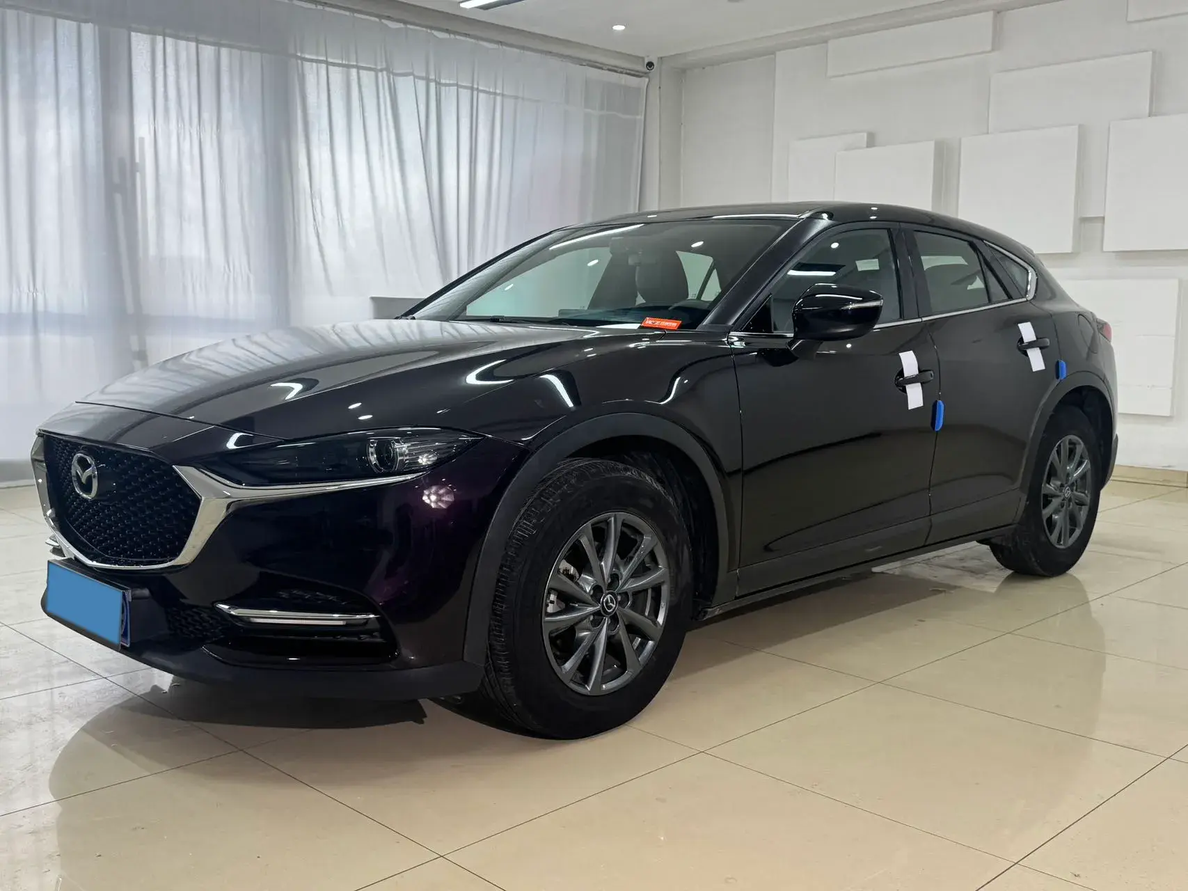 2021 MAZDA CX-4 view 1