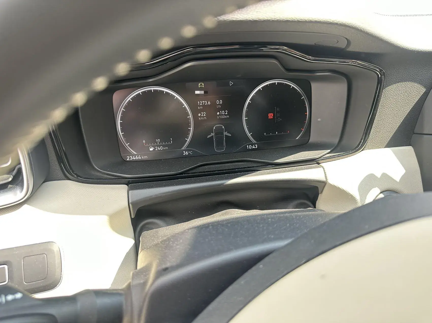 2019 LYNK&CO 01 thumbnail 3