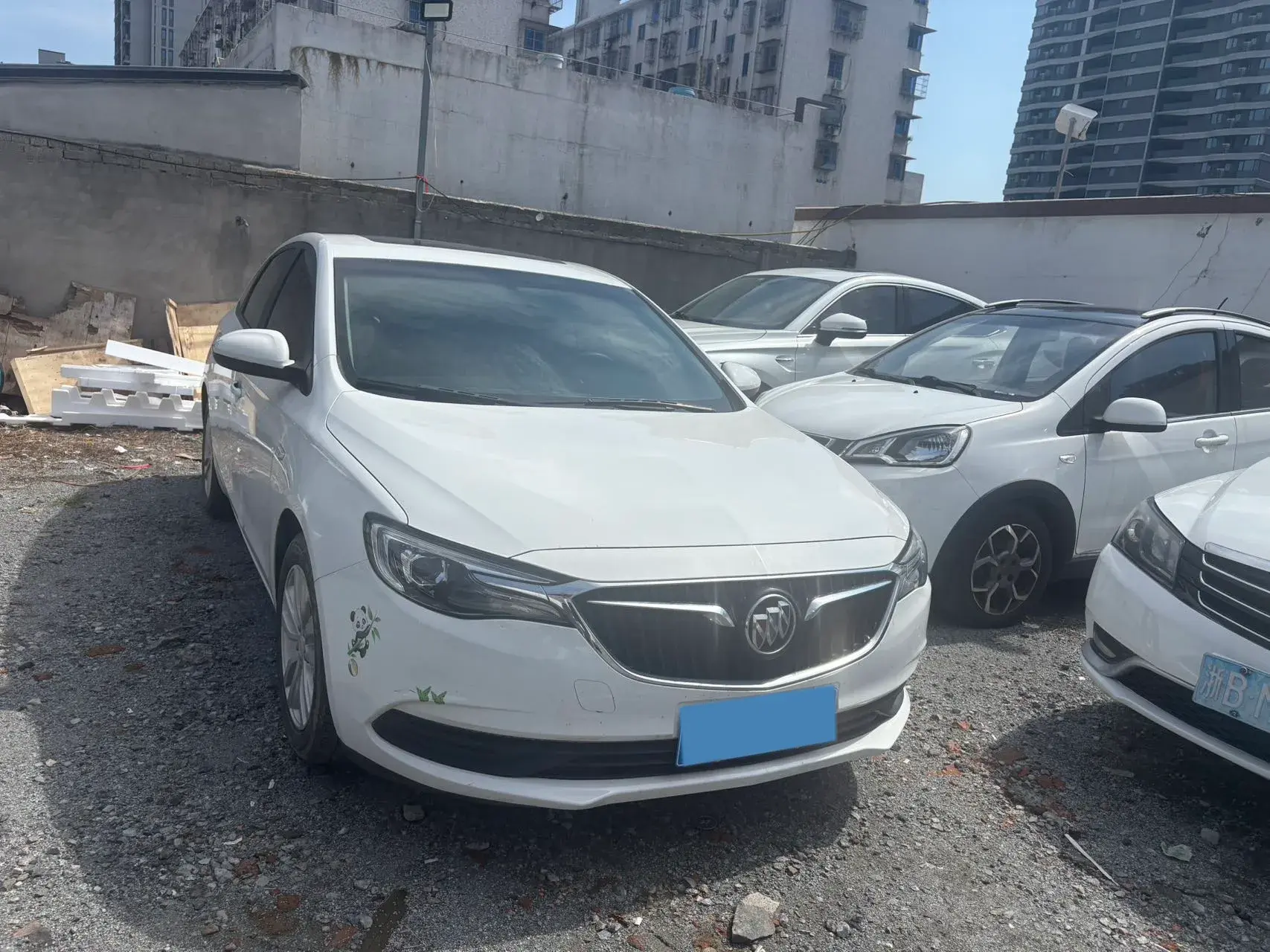 2021 BUICK EXCELLE thumbnail 3