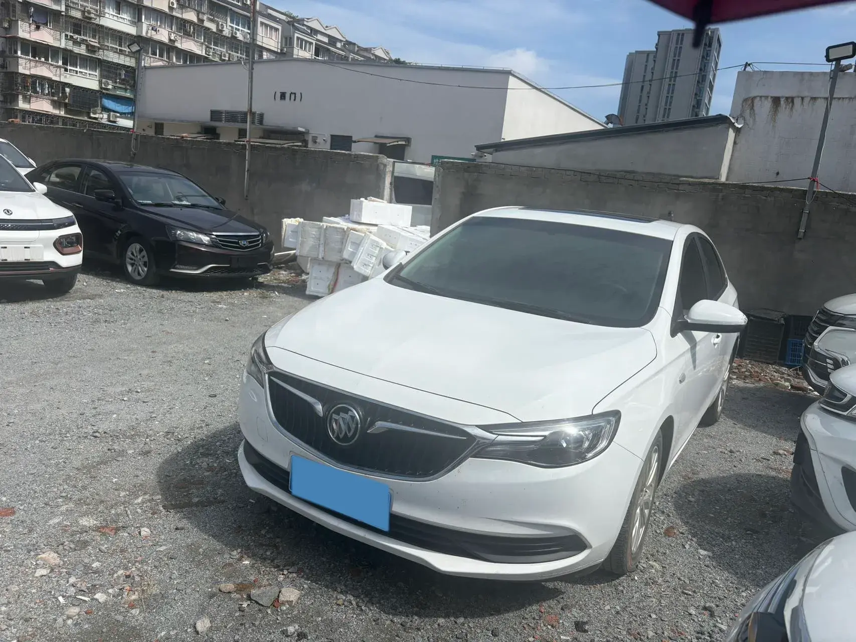 2021 BUICK EXCELLE view 1