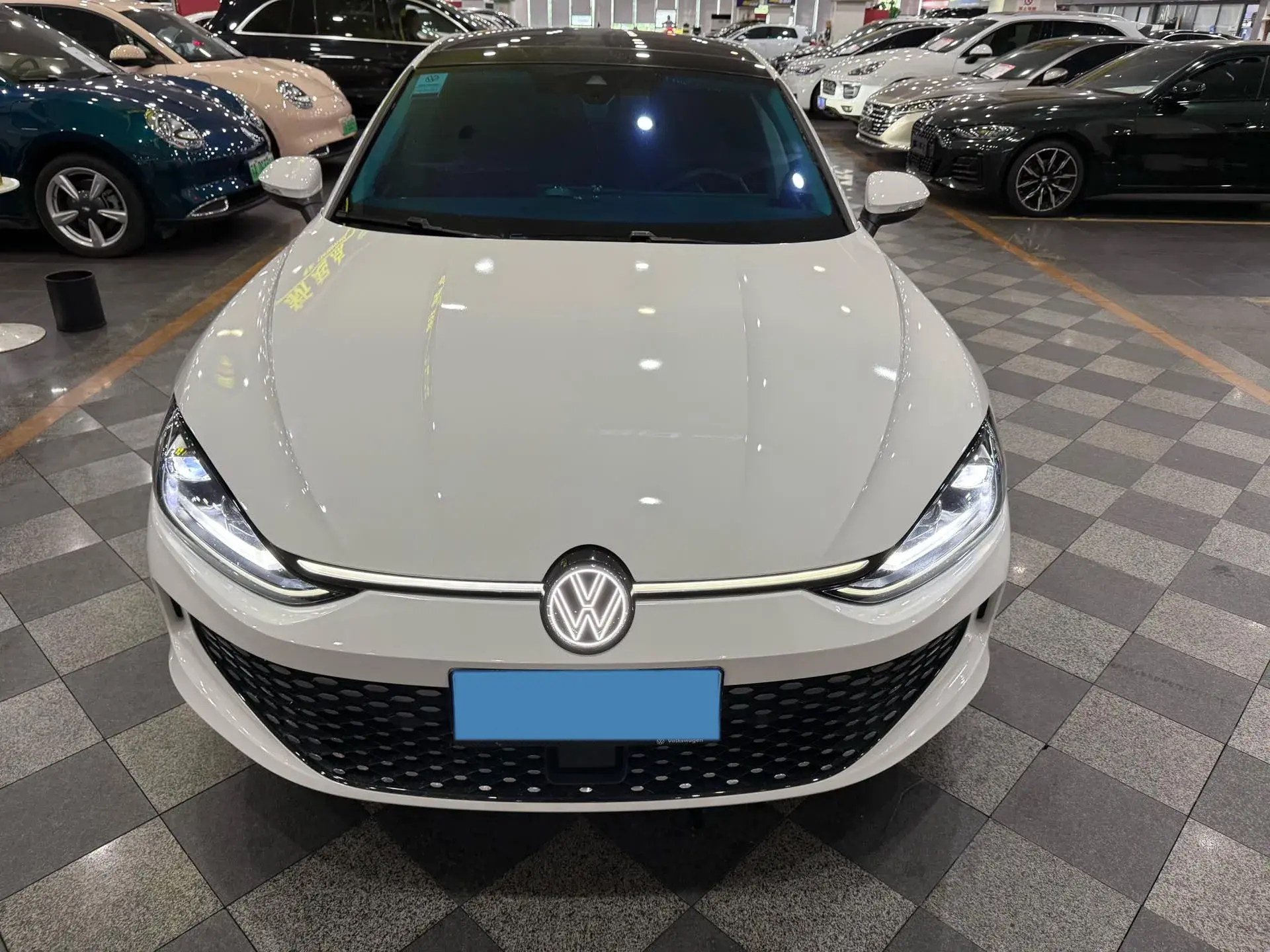 2022 VOLKSWAGEN LAMANDO thumbnail 2