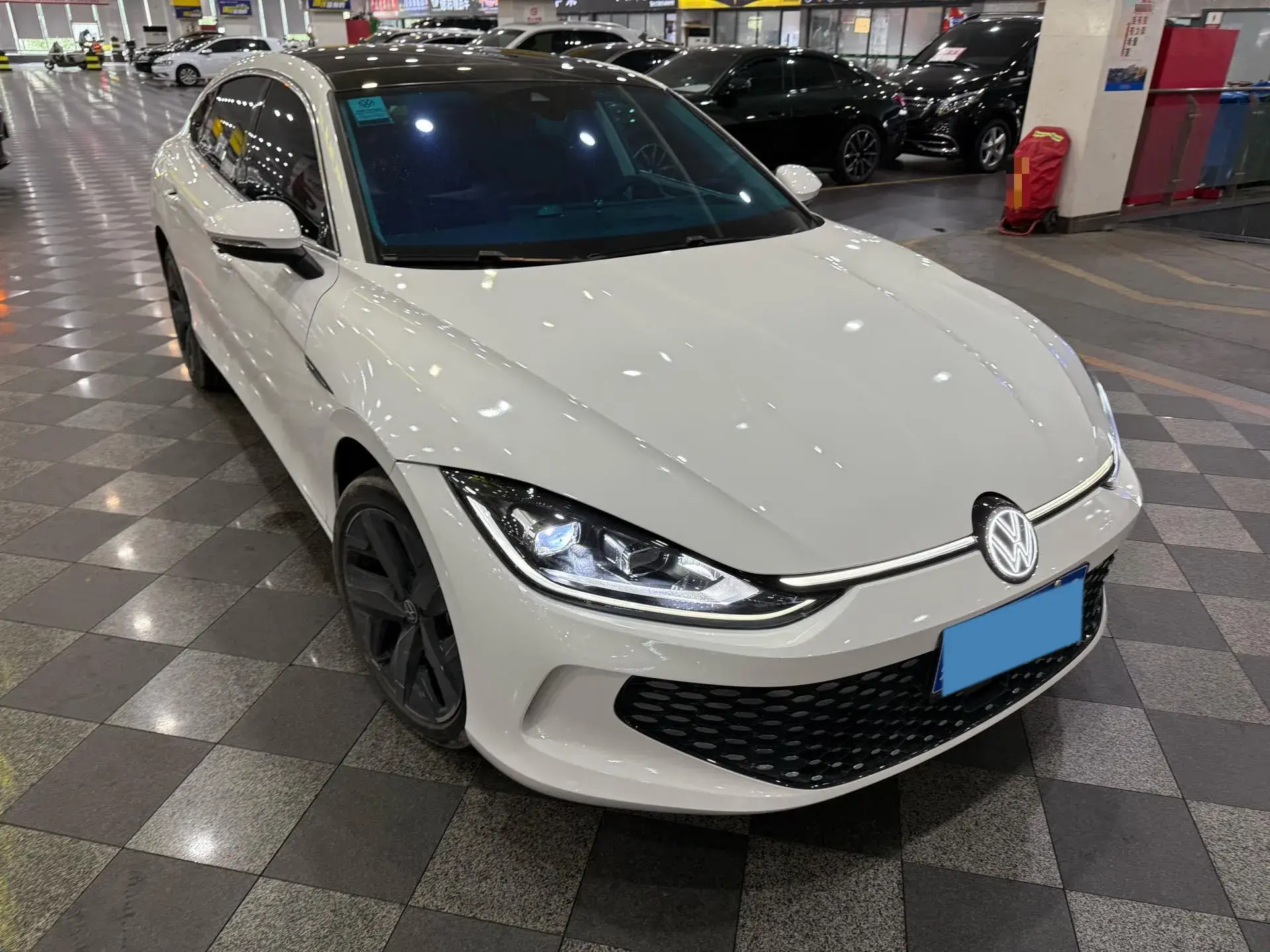 2022 VOLKSWAGEN LAMANDO thumbnail 3