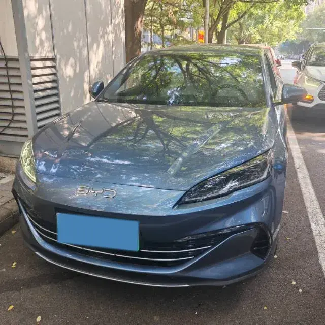 2024 BYD SEAL thumbnail 3