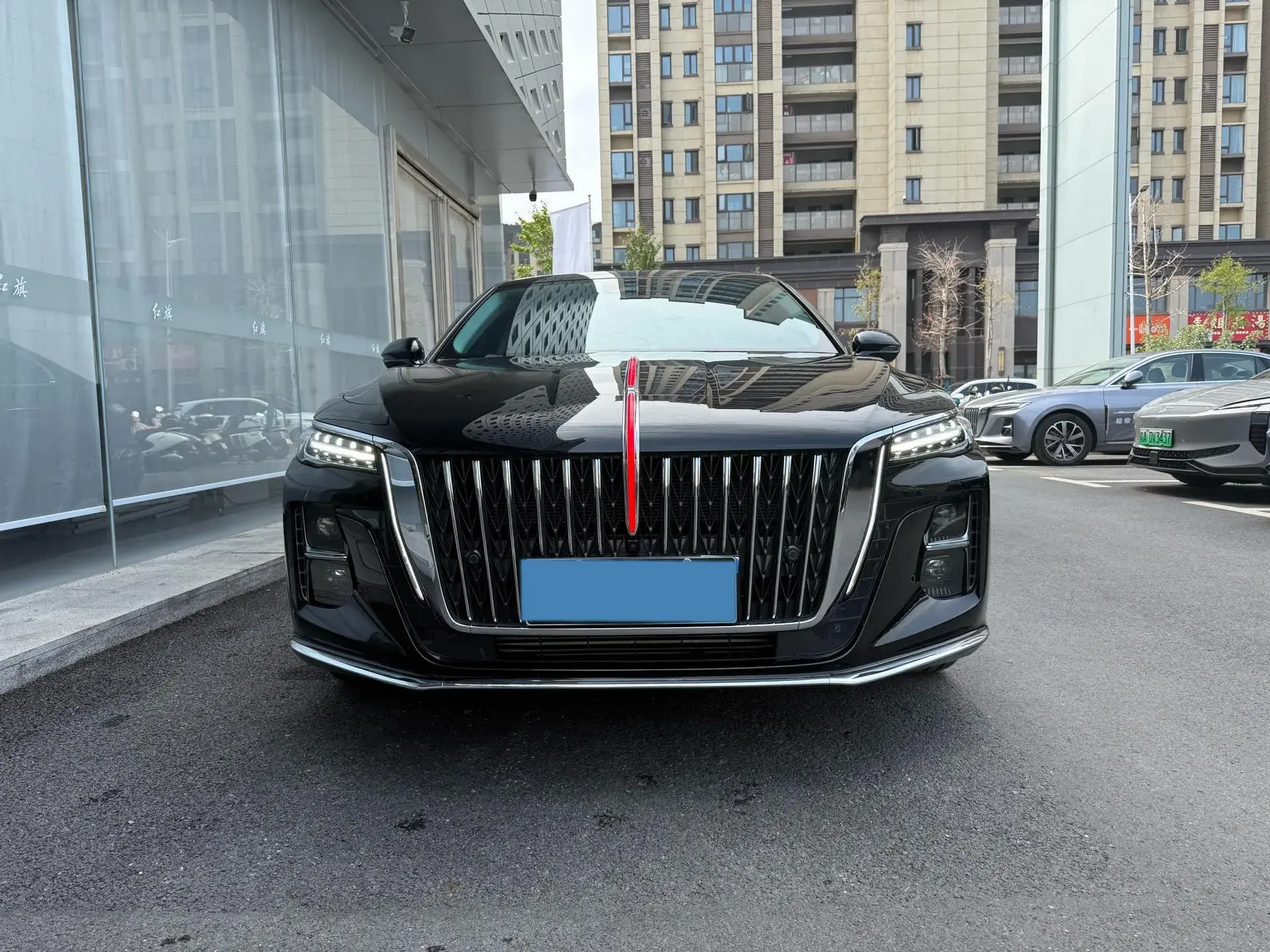 2024 HONGQI H5 thumbnail 2