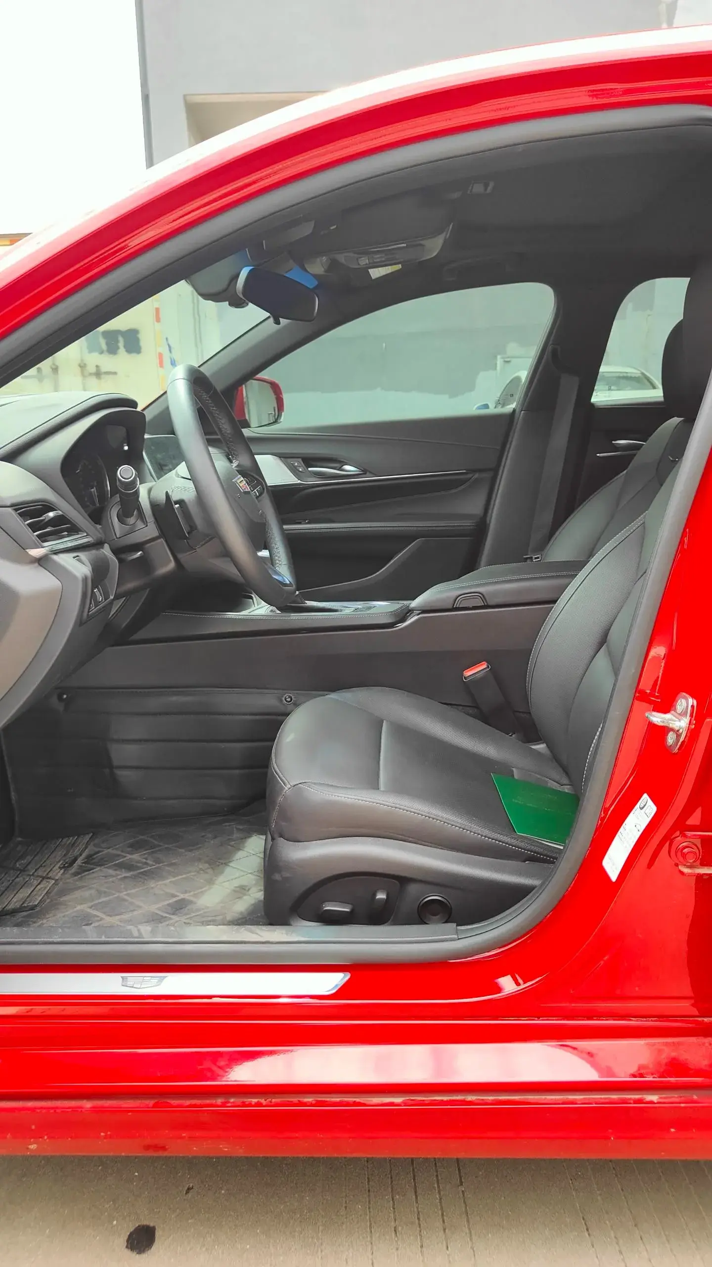 2022 CADILLAC CT4 thumbnail 3