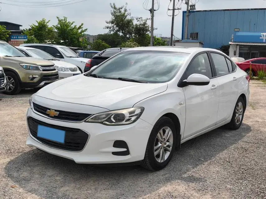 2019 CHEVROLET CAVALIER view 1