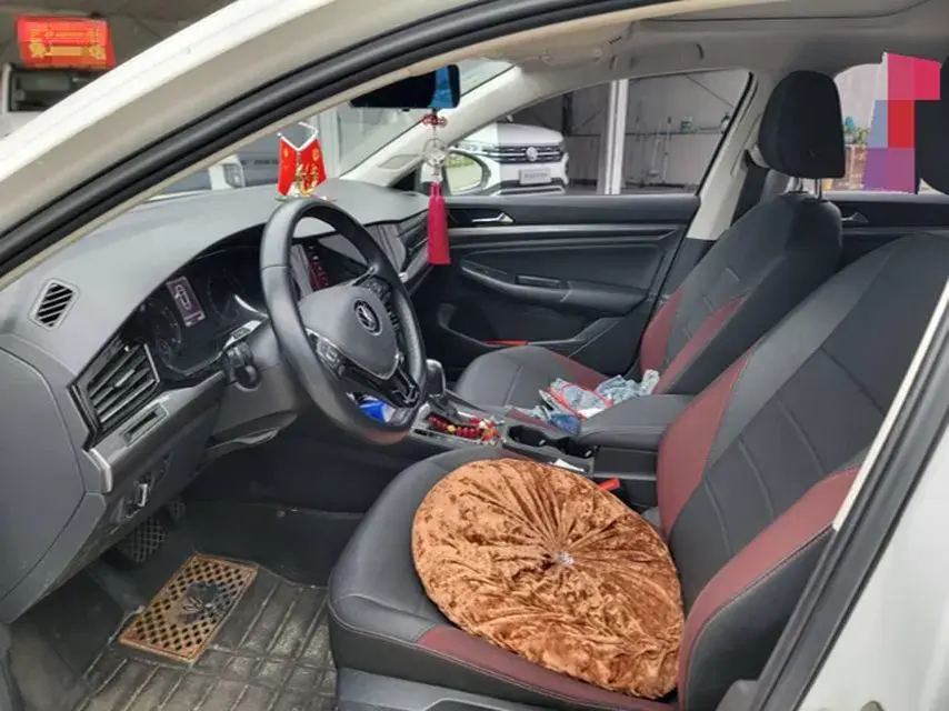 2020 VOLKSWAGEN BORA thumbnail 4