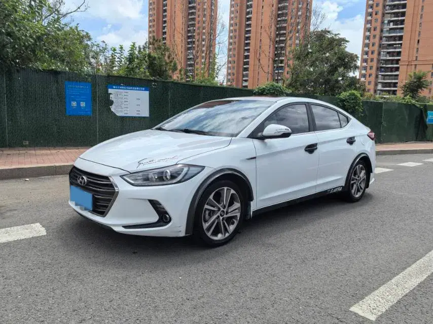 2018 HYUNDAI ELANTRA view 1