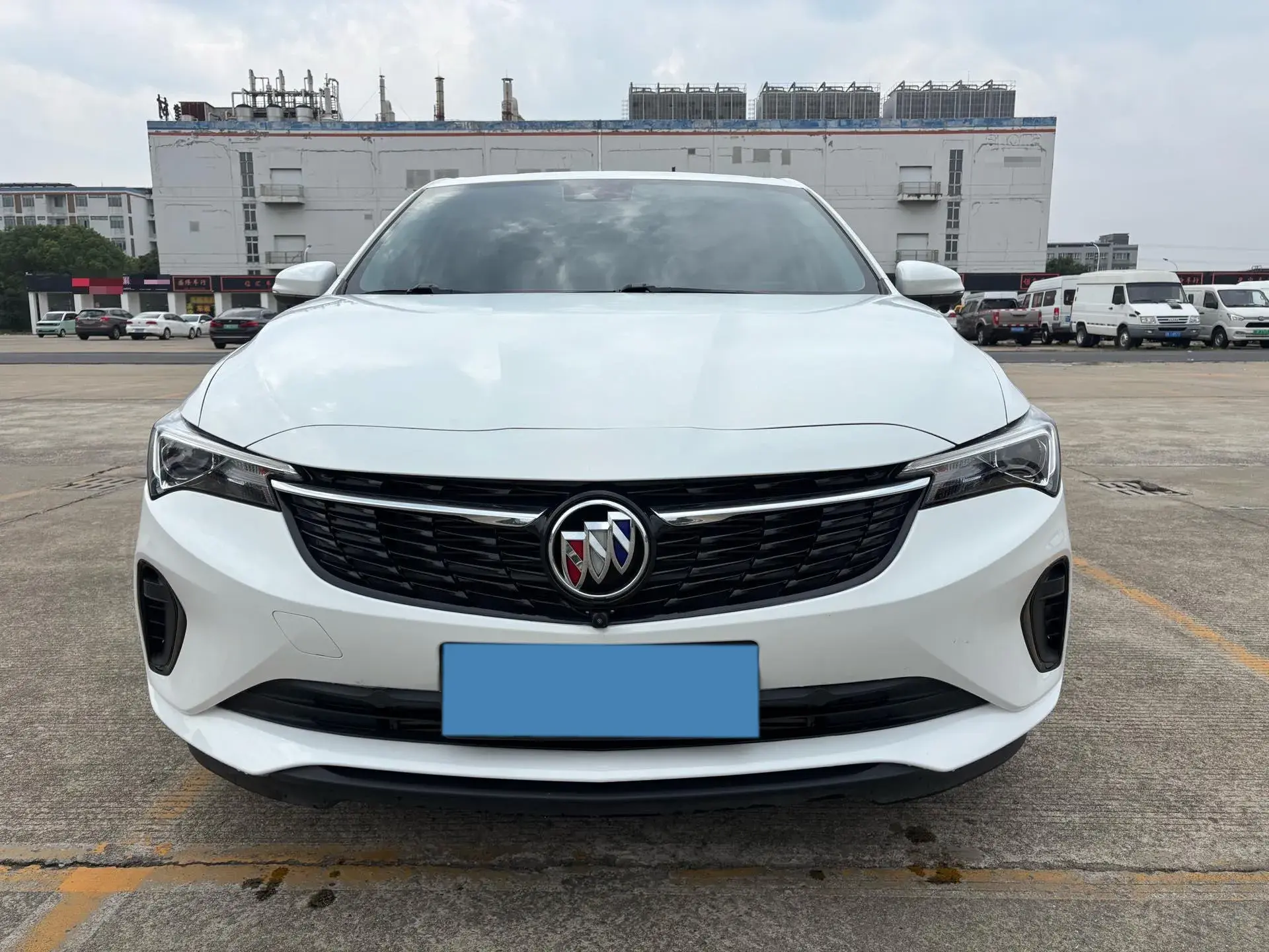 2022 BUICK VERANO thumbnail 2