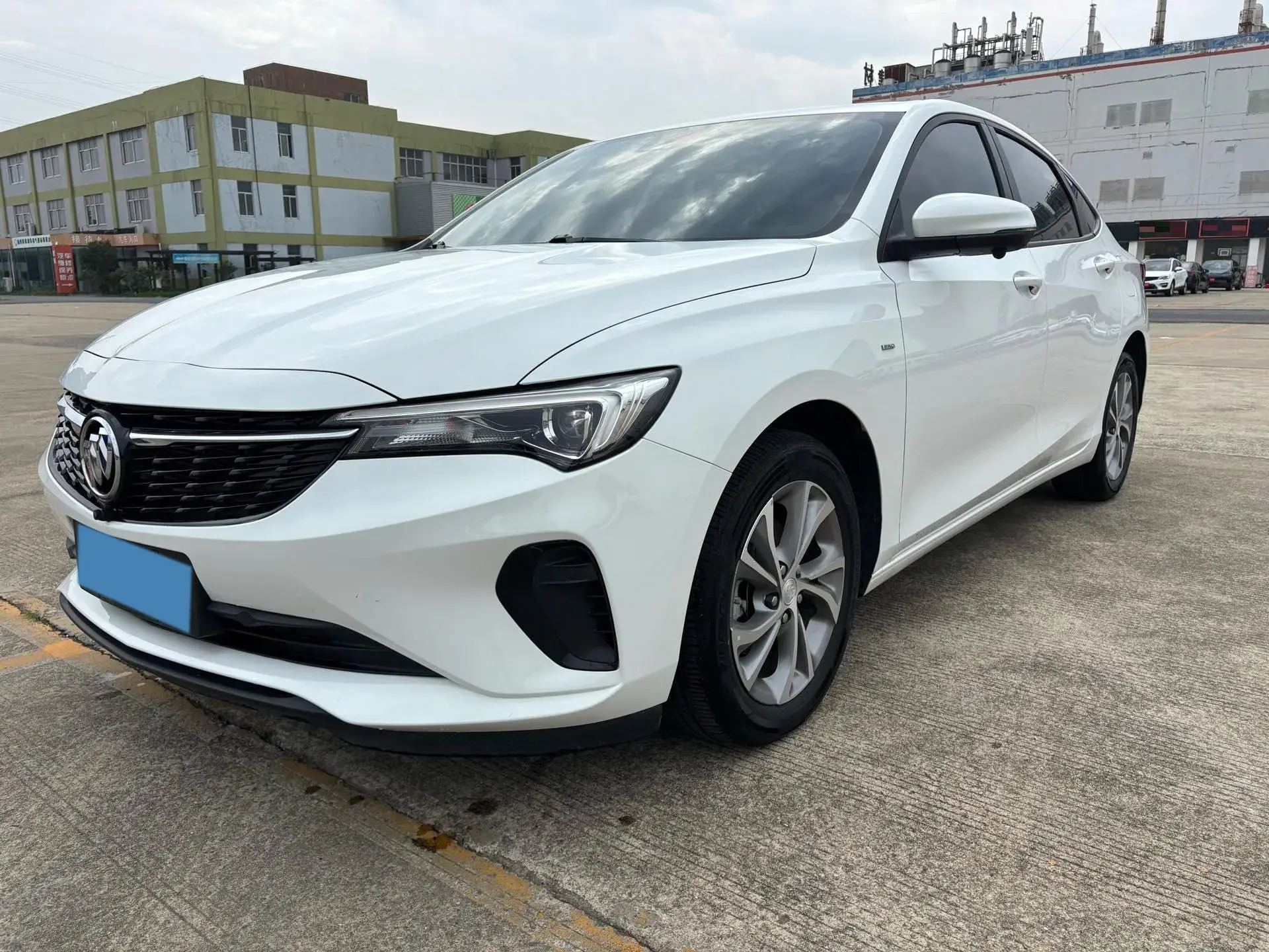 2022 BUICK VERANO view 1